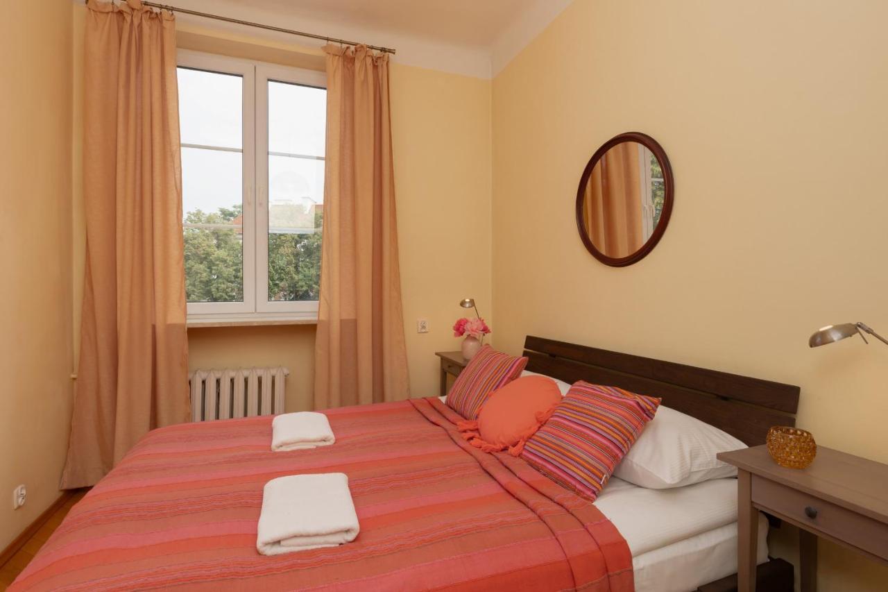 Warsaw New Town Square Apartment For 5 Guests By Noclegi Renters Esterno foto